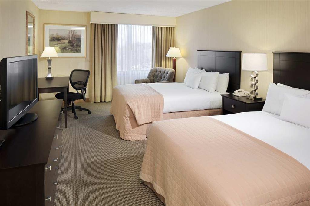 Doubletree By Hilton Bradley International Airport Hotel Windsor Locks Room photo