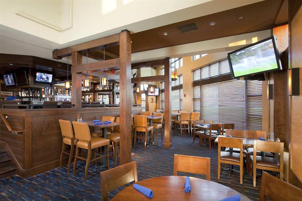 Doubletree By Hilton Bradley International Airport Hotel Windsor Locks Restaurant photo